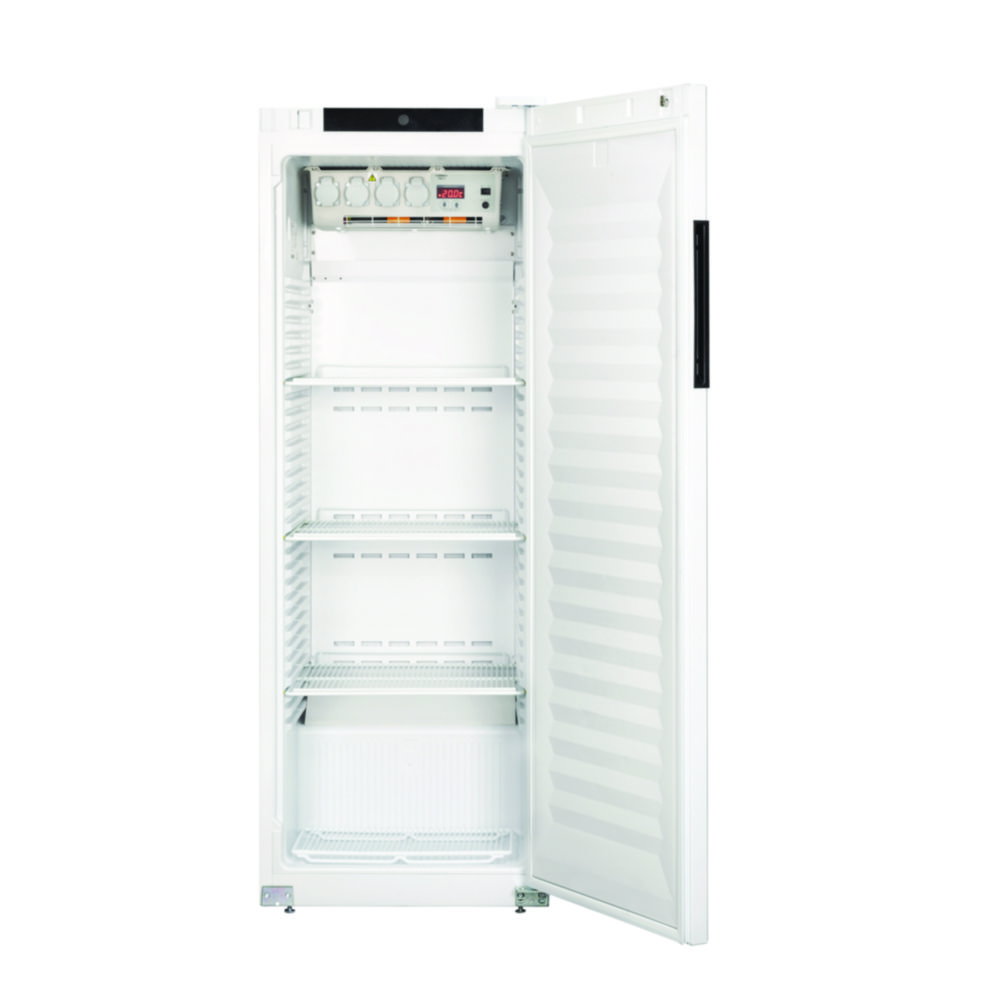 Controlled Temperature Cabinet TS 700/4-i for standard applications, 4 internal sockets