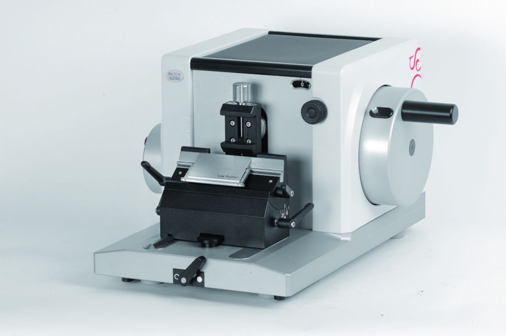 Ротаційні мікротоми RAZOR/RAZOR-e, 45 кг, 460 x 550 x 280 мм